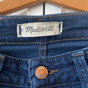 Petite Curvy High-Rise Skinny Jeans